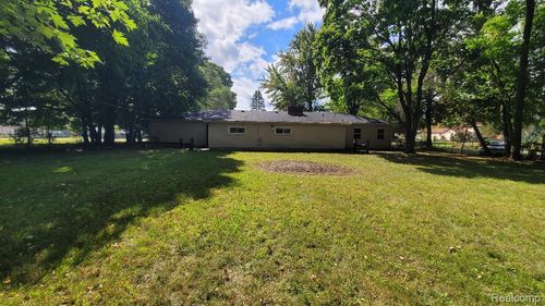 30185 Carl St, New Haven, MI, 48048-2665 | Card Image