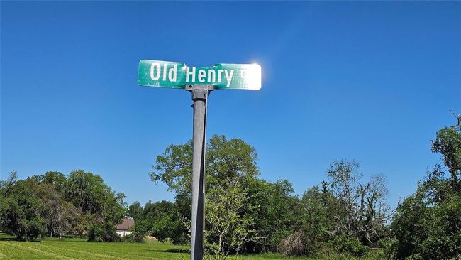 1601 Old Henry Ct, Home with 0 bedrooms, 0 bathrooms and null parking in Angleton TX | Image 6