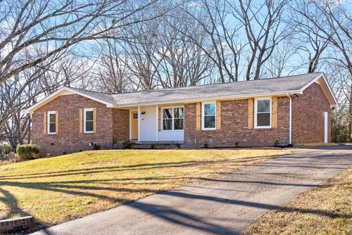 1581 Freestone Dr, Clarksville, TN, 37042-5320 | Card Image