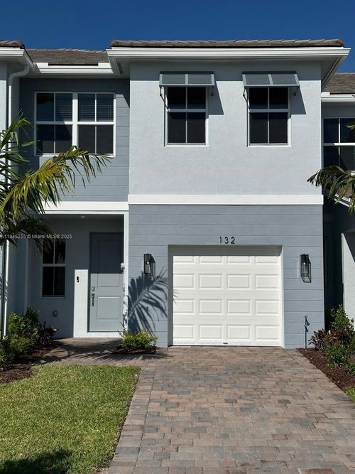 132 Ne 14th Ter, Homestead, FL, 33033-6274 | Card Image