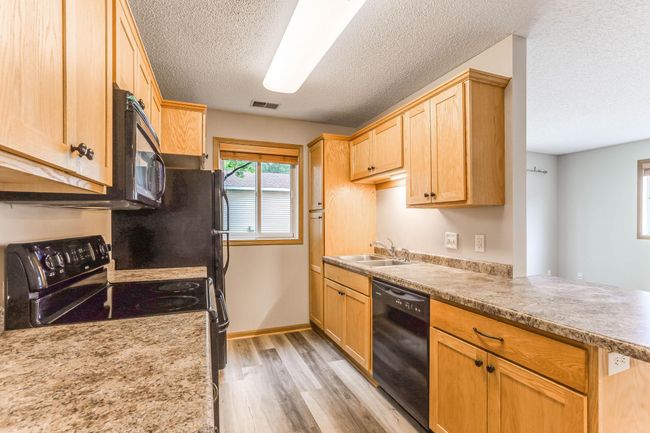 APT-109 - 875 Bahls Dr, Condo with 2 bedrooms, 2 bathrooms and null parking in Hastings MN | Image 5