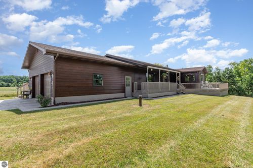 4825 W Jordan Rd, Weidman, MI, 48893-8762 | Card Image