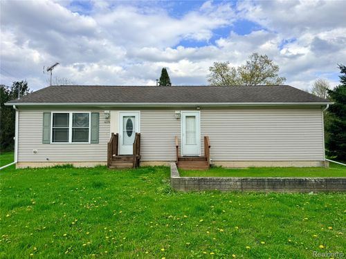 6378 11th St, Otter Lake, MI, 48464-9140 | Card Image