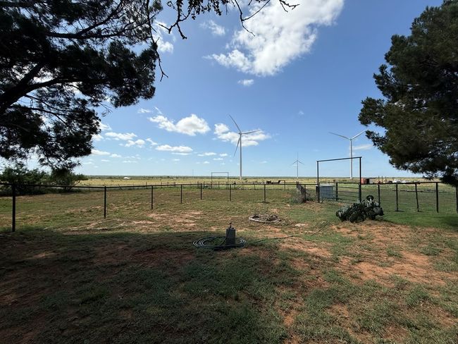 447 W Fm 1606, House other with 3 bedrooms, 2 bathrooms and 2 parking in Ira TX | Image 29