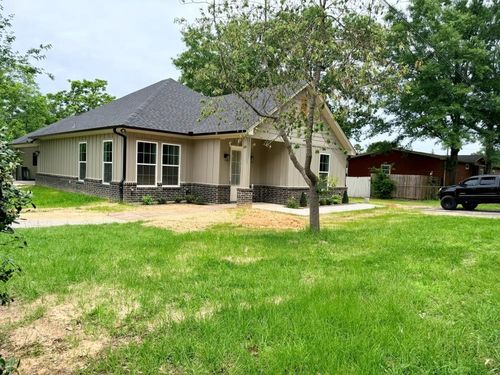 5350 1st St, Chandler, TX, 75758-8400 | Card Image