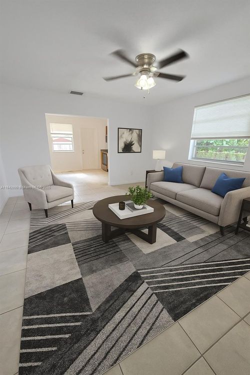 apt-2-6047 Polk St, Hollywood, FL, 33024-8053 | Card Image