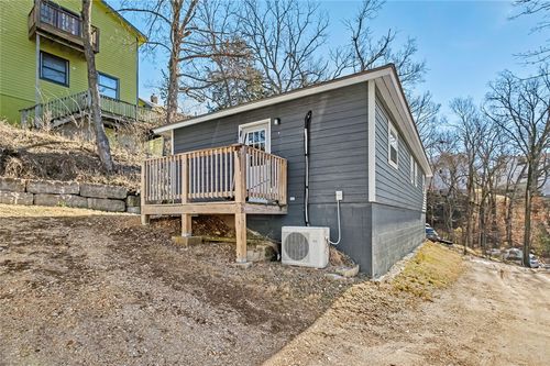 apt-a-5 Fuller St, Eureka Springs, AR, 72632-7900 | Card Image