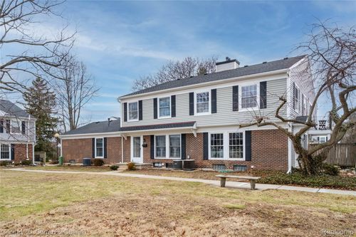 2768 Glenbridge Ct, Ann Arbor, MI, 48104-6728 | Card Image