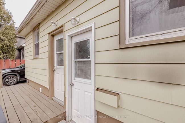 22 Rogers Rd, House other with 4 bedrooms, 2 bathrooms and 4 parking in Brampton ON | Image 35