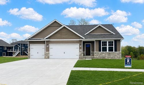 688 Round Rock Dr, Howell, MI, 48843-5814 | Card Image