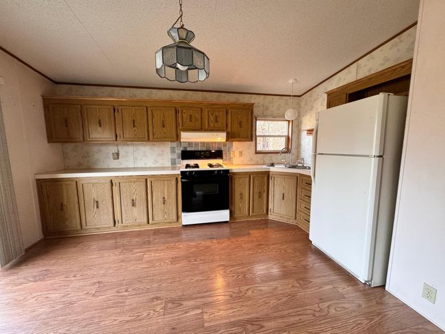 Open Kitchen with room for a dining table | Image 5