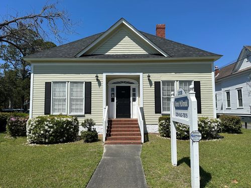208 W Gordon St, Valdosta, GA, 31601-4592 | Card Image