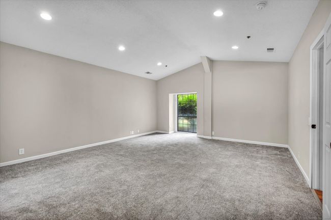 APT-5 - 16 Vernon Ave, Condo with 2 bedrooms, 3 bathrooms and 2 parking in Vernon CT | Image 6
