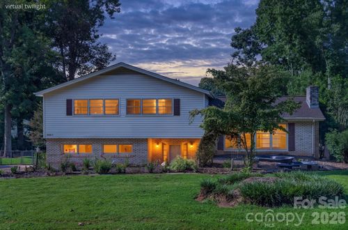 2661 Tiffany St, Conover, NC, 28613-9115 | Card Image
