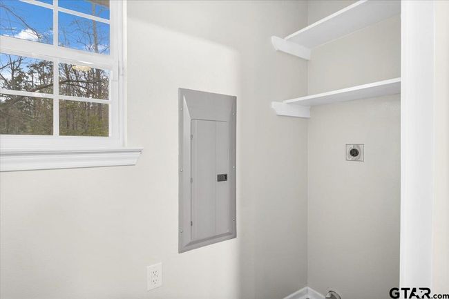 804 S Athena St, House other with 2 bedrooms, 1 bathrooms and null parking in Troup TX | Image 22