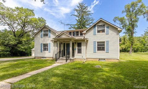 727 Romeo Rd, Rochester, MI, 48307-1775 | Card Image