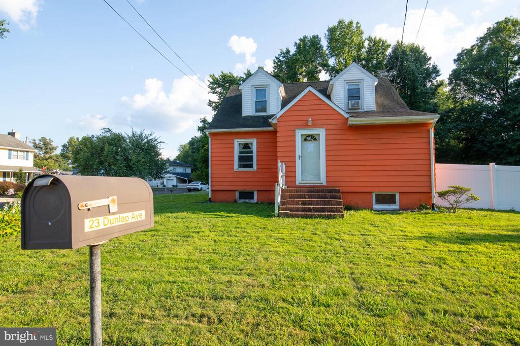 Dunlap Ave, Pennsville, NJ 08070