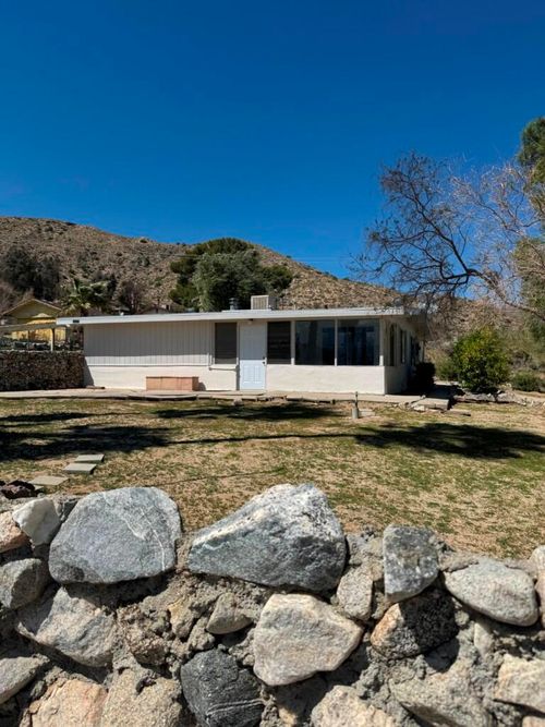 49074 Mojave Dr, Morongo Valley, CA, 92256-9746 | Card Image