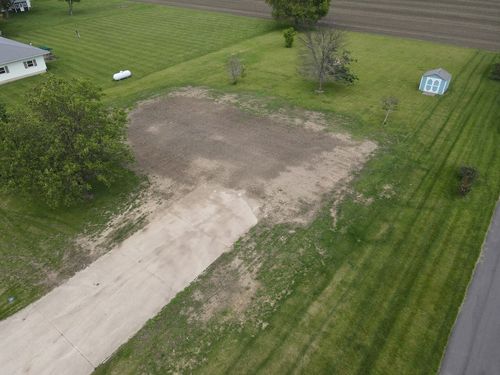 11 N 200 East Rd, Hammond, IL, 61929-7328 | Card Image