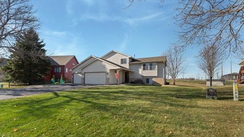 9165 Fieldcrest Cir, Monticello, MN, 55362-8455 | Card Image