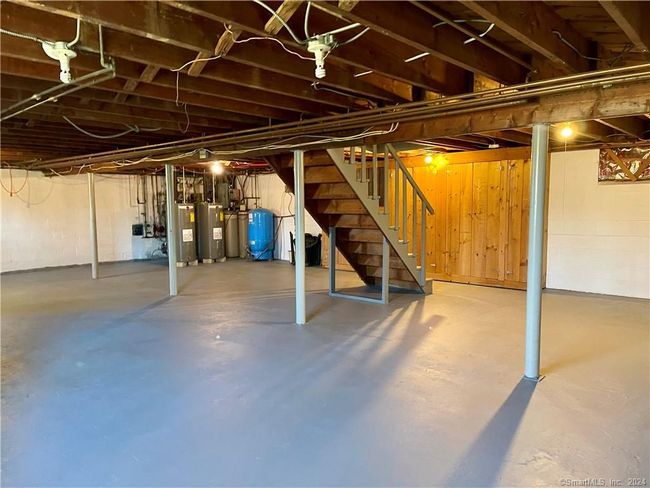 Great storage | Image 34