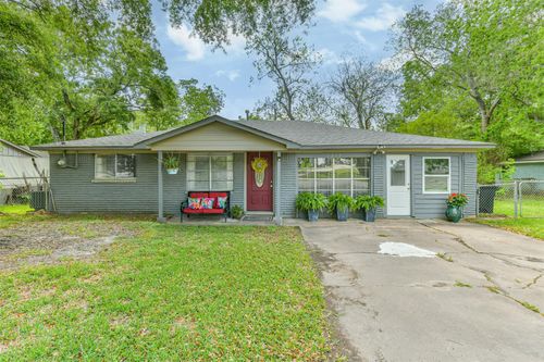 1217 Esther St, Kemah, TX, 77565-2657 | Card Image