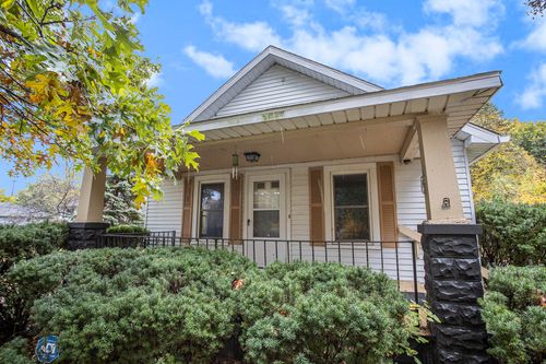 819 Riverside Dr, Battle Creek, MI, 49015-4657 | Card Image