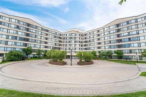 617-1001 Cedarglen Gate, Mississauga, ON, L5C4R2 | Card Image