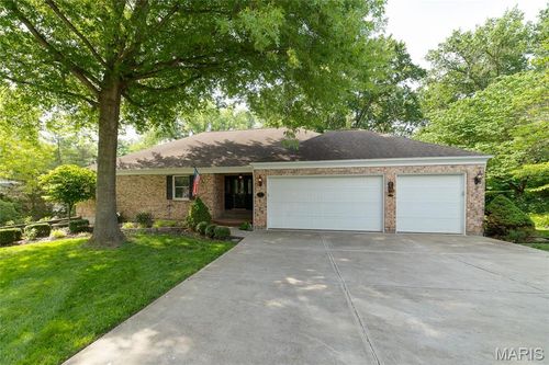 4 Margaret Brown Ct, Saint Peters, MO, 63376-3364 | Card Image