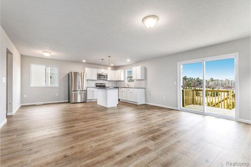 8377 Majestic Boulevard, Handy Township, MI, 48836 | Card Image