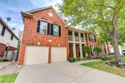 16464 Beewood Glen Dr, Sugar Land, TX, 77498-7186 | Card Image