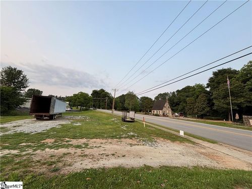01 E Main Street, Liberty, SC, 29657 | Card Image