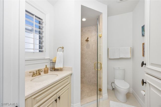 Guest bathroom #2 | Image 36