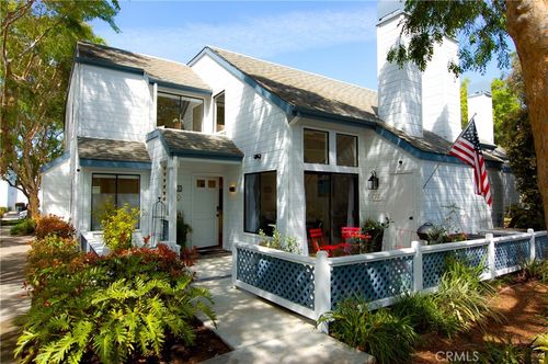 631 Springbrook N, Irvine, CA, 92614 | Card Image