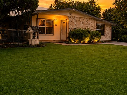 126 Wayfarer Pl, San Antonio, TX, 78242-1055 | Card Image