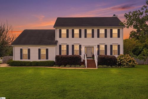 201 Saddlebred Dr, Pelzer, SC, 29669-8709 | Card Image
