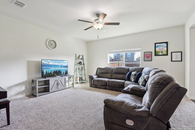 10947 Juliette Pass, House other with 4 bedrooms, 3 bathrooms and null parking in Converse TX | Image 4