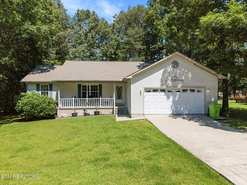 1031 Natchez Trce, Crossville, TN, 38572-6784 | Card Image