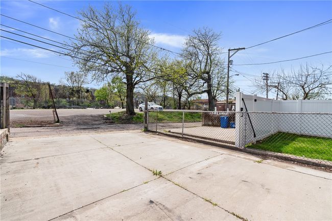 3640 Mintwood St, House other with 3 bedrooms, 2 bathrooms and 4 parking in Pittsburgh PA | Image 20