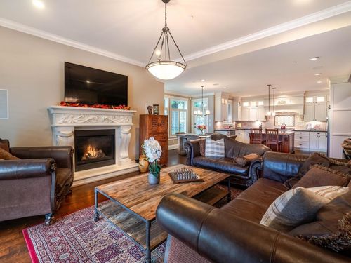 1471 Crystal Creek Dr, Anmore, BC, V3H0A3 | Card Image