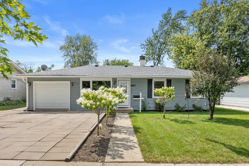 6640 Peach Tree St, Hanover Park, IL, 60133-3939 | Card Image