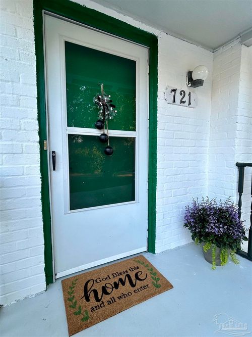 721 W Hernandez St, Pensacola, FL, 32501-1937 | Card Image