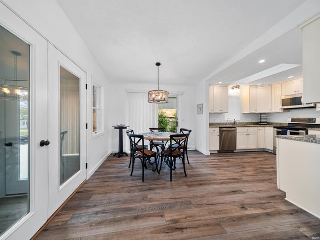 8006 E Cherokee Rd, House other with 3 bedrooms, 2 bathrooms and null parking in Syracuse IN | Image 14