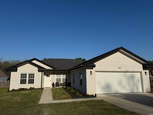 209 Fox Chase Cir, Hot Springs, AR, 71913-6695 | Card Image