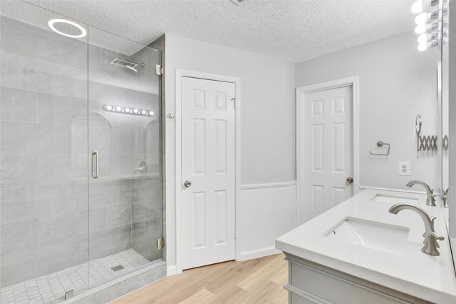 Primary bathroom | Image 18