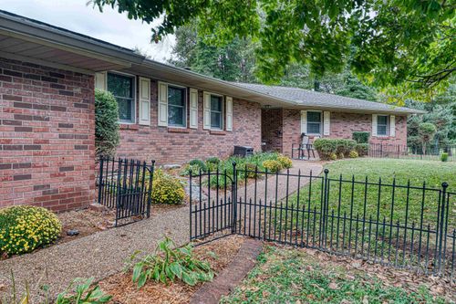 5244 Tarrytown Road, Newburgh, IN, 47630 | Card Image