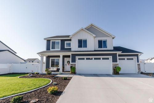 676 E 1100 S, Hyrum, UT, 84319-1686 | Card Image