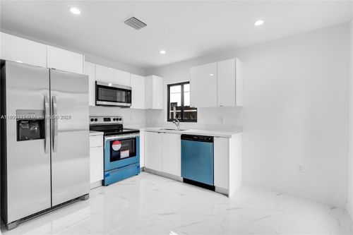 1821-1821 Nw 69th St, MIAMI, FL, 33147-6913 | Card Image