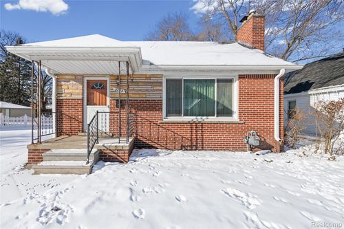 2722 Banner St, Dearborn, MI, 48124-4458 | Card Image