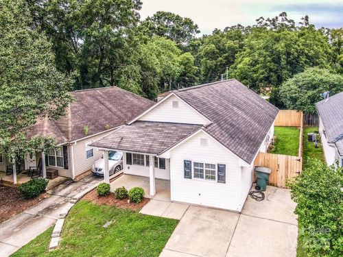 332 Cassidy Ln, Mooresville, NC, 28115-2483 | Card Image